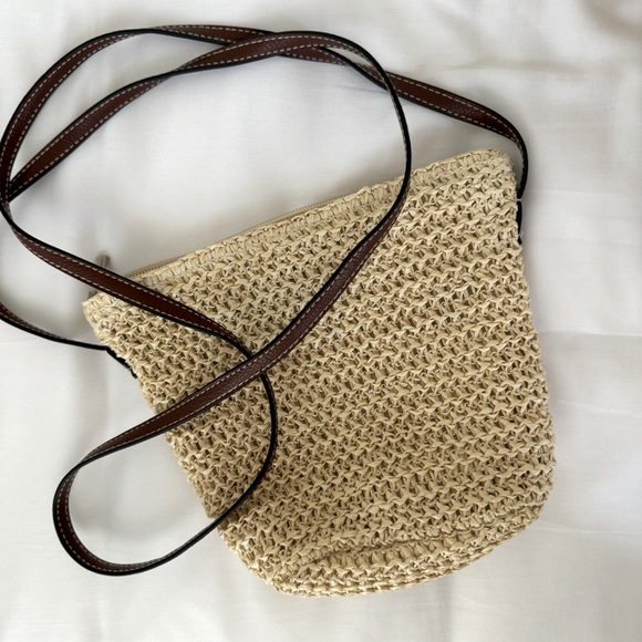 Straw Summer Crossbody Bag - Picture 2 of 4